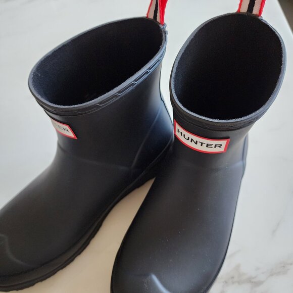 Hunter Women’s Play Short Rain Boots – Black 🖤🌧️✨ - Picture 11 of 12